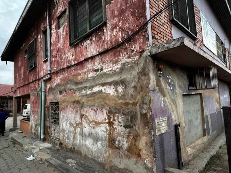A distressed building in Lagos