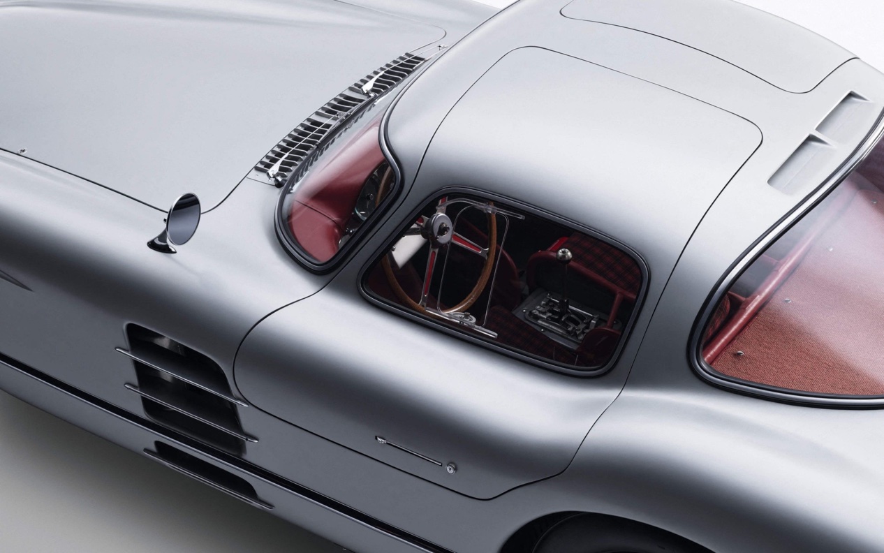 Mercedes-Benz 300 SLR Coupe becomes world's most expensive car  %Post Title