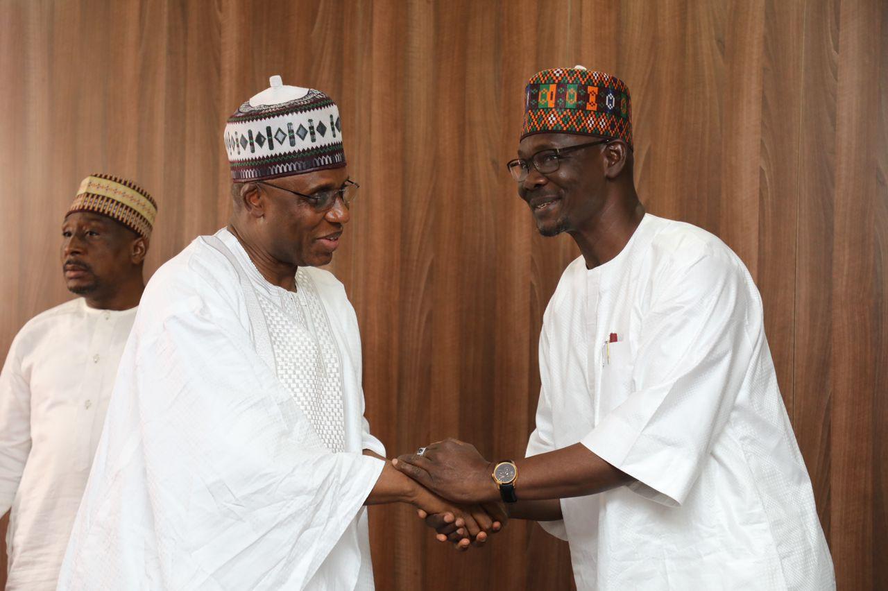 Rt Hon. Chibuike Rotimi Amaechi (right) with Nasarawa State Governor, Abdullahi Sule during Amaechi’s consultative visit to the Governor and delegates of the All Progressives Congress in the State.