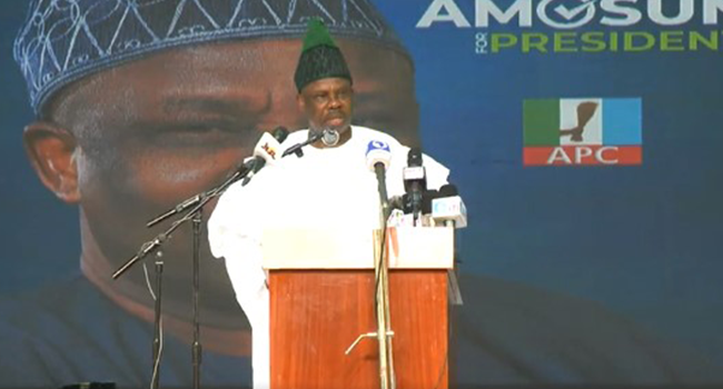 Senator Ibikunle Amosun declaring his intention to contest the 2023 presidency under the platform of APC in Abuja on Thursday