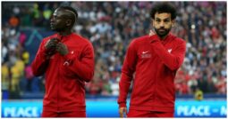 Liverpool attackers Mane and Salah: frustrated in Paris