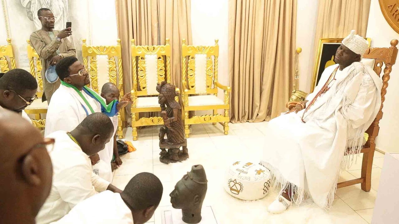 Ooni of Ife and Olufemi Ajadi