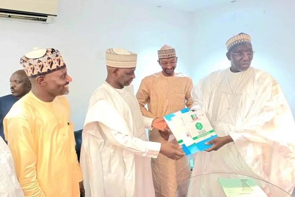 Former Zamfara State Governor Mahmuda Aliyu Shinkafi purchasing the form on behalf of Hon. Dimeji Bankole