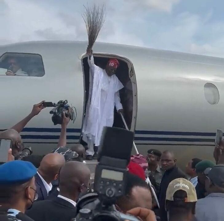 Tinubu arrives in Lagos after winning APC presidential ticket (video)