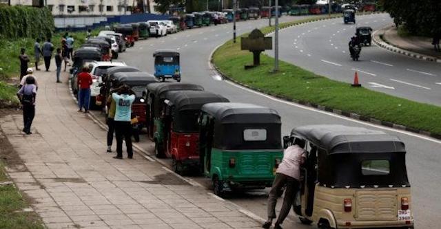 Long queue for petrol in Sri Lanka