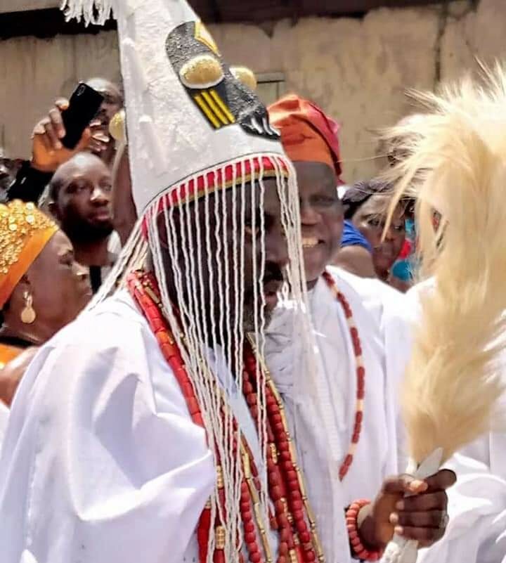 Akeredolu approves Olugbenga Ojo as new Oba of Isinkan