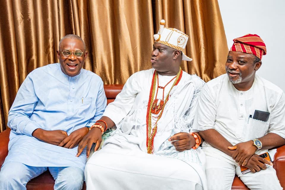 Faleke with Ooni and another visitor