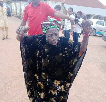 105-year-old woman going to vote in Ekiti