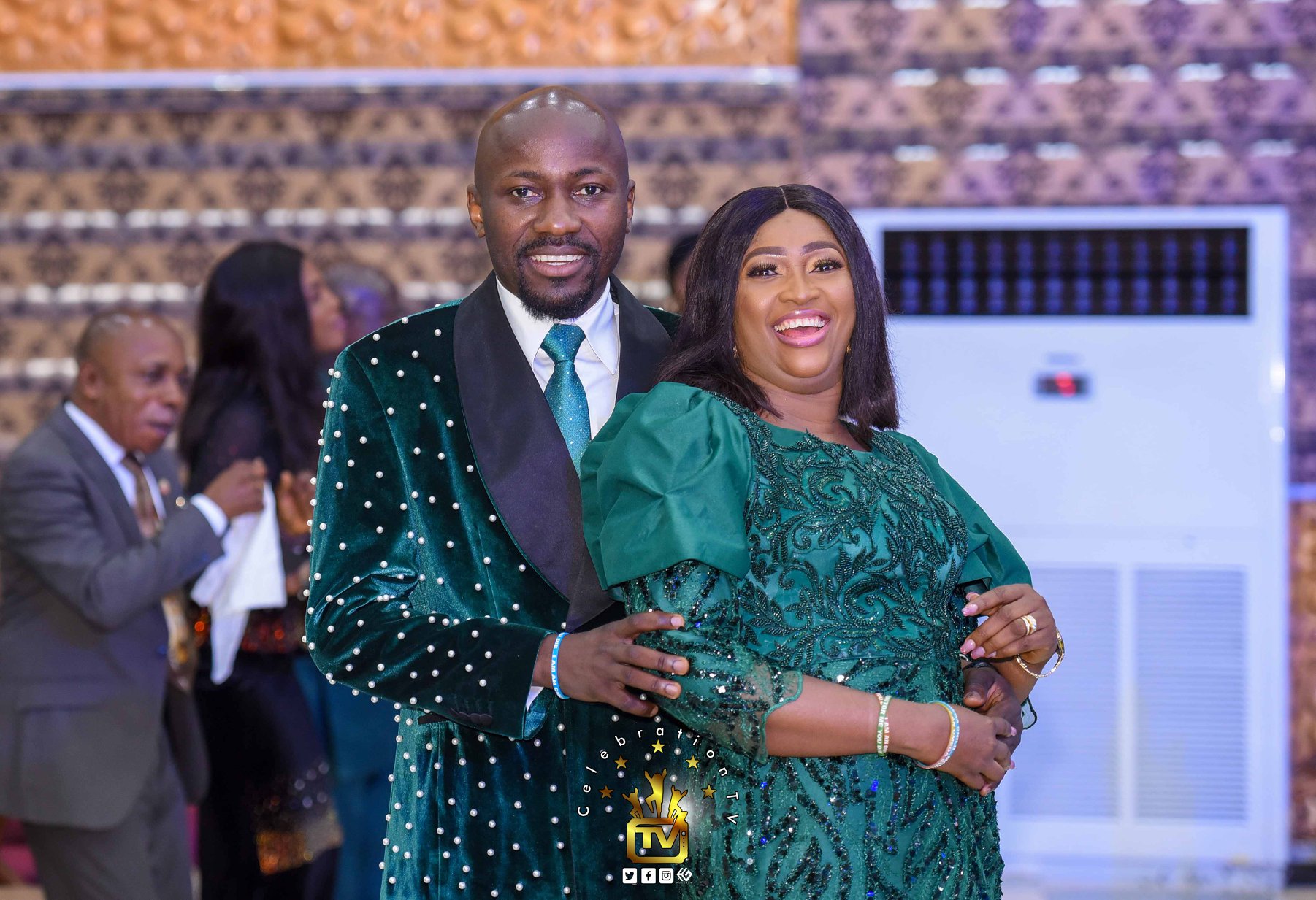 Apostle Suleman avoids criticism and shares beloved photos with his wife