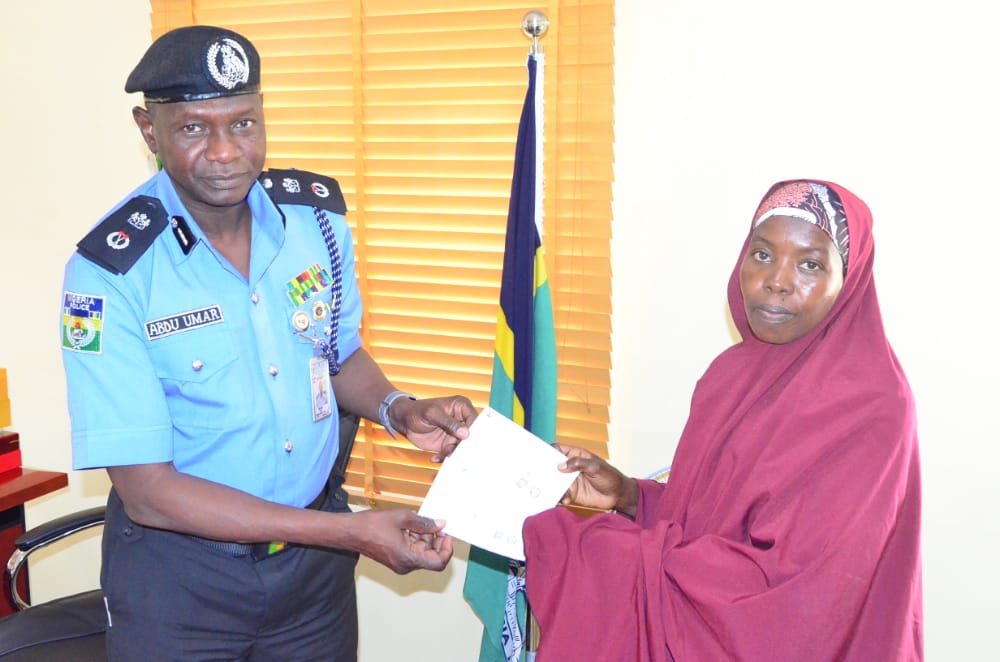 Police present N16m to families of deceased personnel in Borno