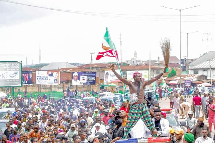 Osun stands still for Zazu and APC