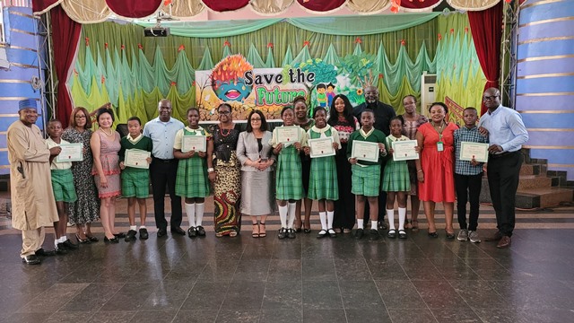 The pupils and others