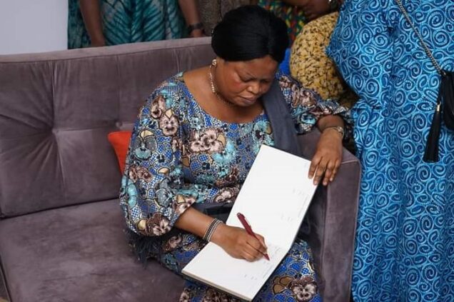 Princess Orelope- Adefulire signing the condolence register during visit to the home of late deputy national women leader of APC, Kemi Nelson in Lagos