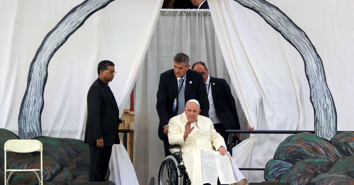 Pope again asks for forgiveness as tour ends in Canada's north
