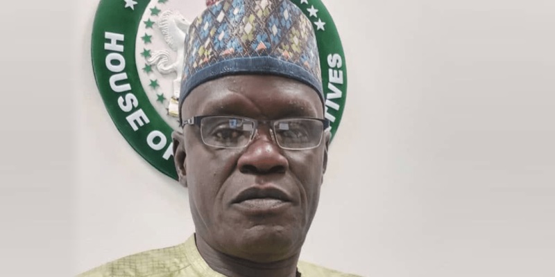 Rep Bello Yakubu representing Birnin Kebbi/Kalgo/Bunza fed. const. of Kebbi: rejoins APC about 5 months after he abandoned the party for PDP.