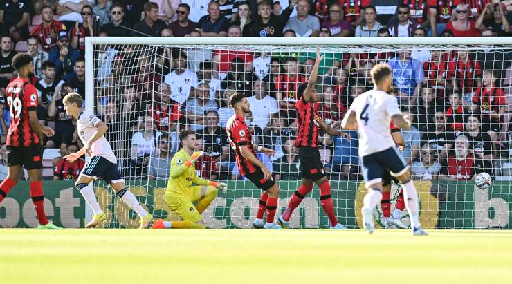 The Gunners thrash Bournemouth