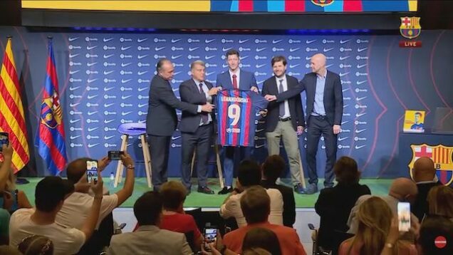 Lewandowski with his No. 9 Barcelona Jersey