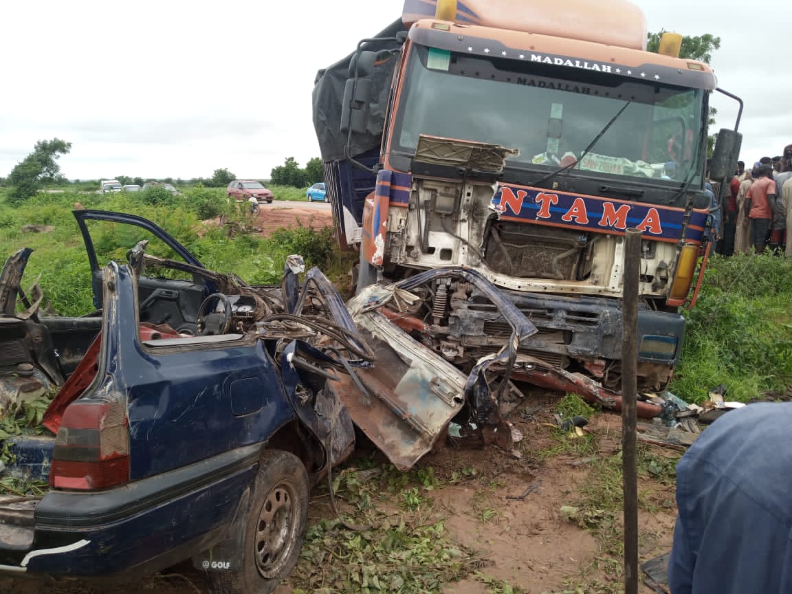 Eight family die in accident involving their vehicle and a stationary truck at the Amanwozuzu junction, Ikeduru LGA of Imo state.