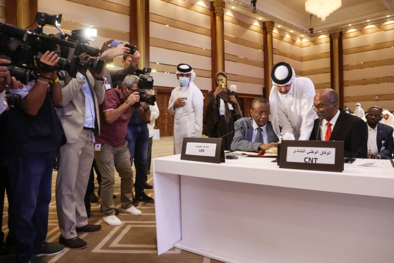 Chad and rebels sign peace deal in Qatar ahead of national dialogue