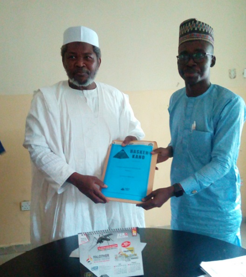 Sheikh Ibrahim Khalil, the governorship candidate of African Democratic Congress (ADC) in Kano (left) receiving a document on the Kano Citizens’ Charter of Demands, from the Partnership to Engage, Reform and Learn (PERL), a Non-Governmental Organisation (NGO).