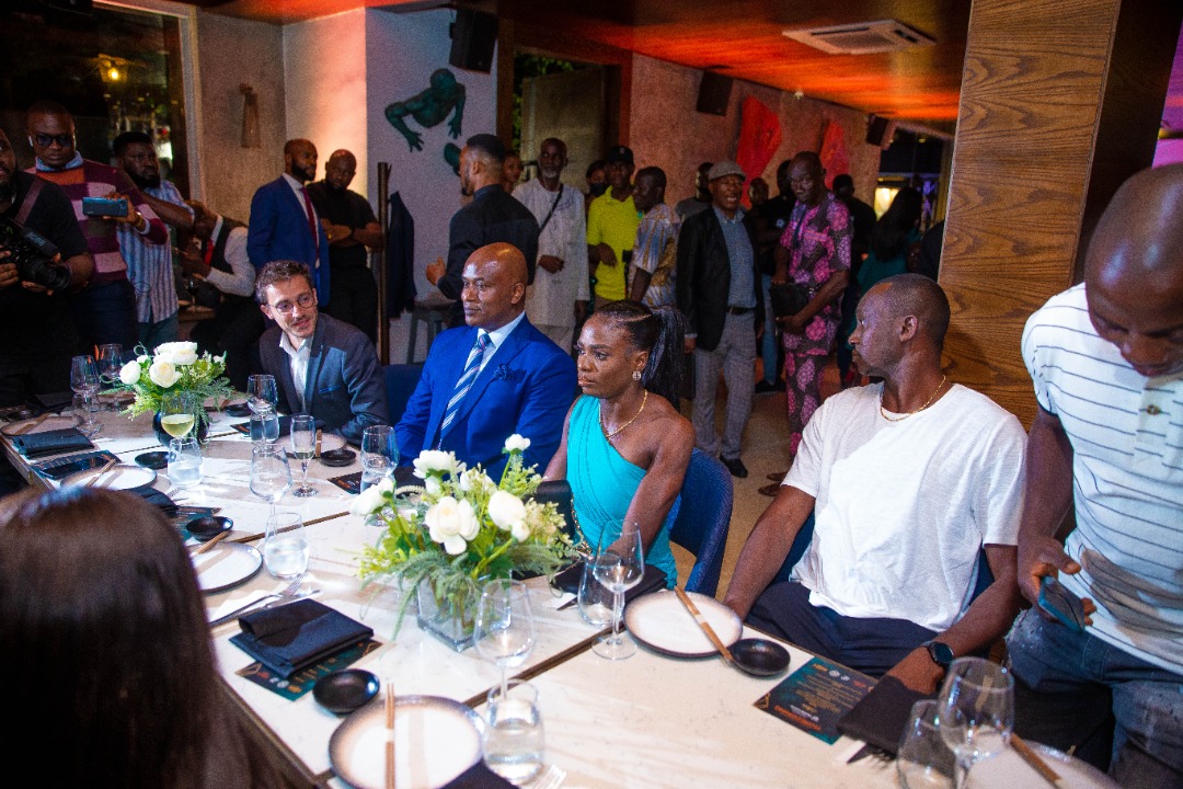 Tobi Amusan and guests at her Homecoming dinner at KOI Restaurant, VI, Lagos. Photo by Ayodele Efunla