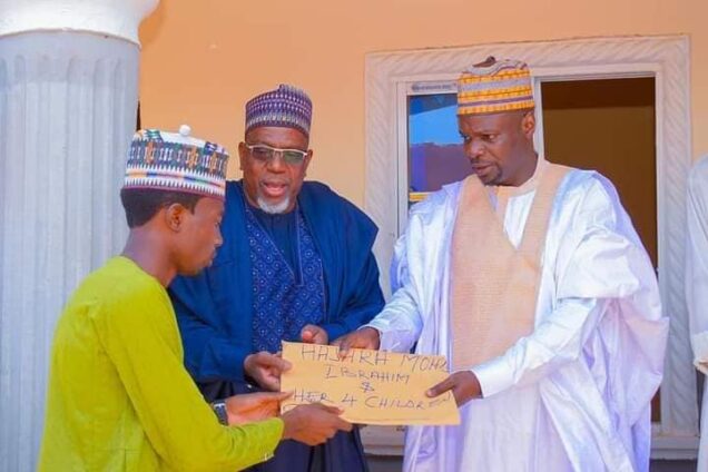 Buni gives houses to widows of Sheikh Goni Aisami