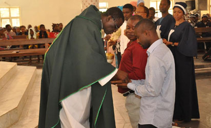 Catholic Church announces resumption of traditional handshake