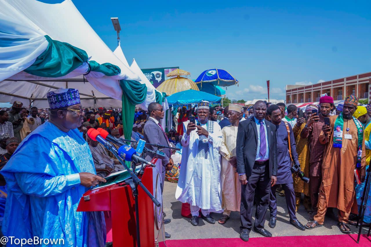 Ahmed Lawan donates N200m as Yobe names ultra-modern market after him
