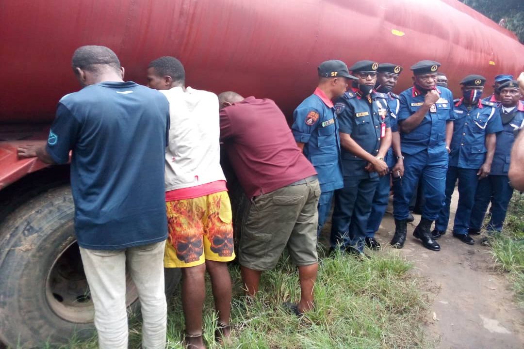 14 suspected oil thieves busted in Abia