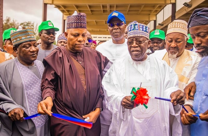 Tinubu unveiling the campaign vehicles