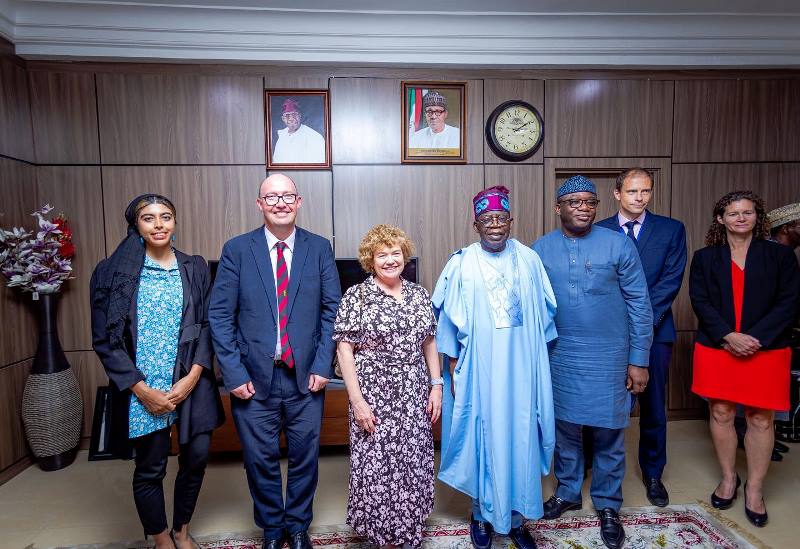 The AP Presidential candidate, Tinubu with the British High Commissioner and others