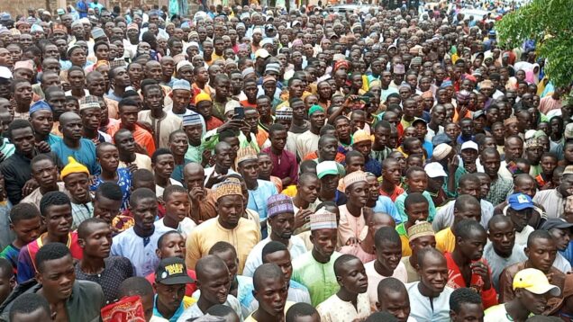 Over 9,800 supporters of the PDP and NNPP in Goronyo LGA of Sokoto dump their parties for the All Progressives Congress (APC).