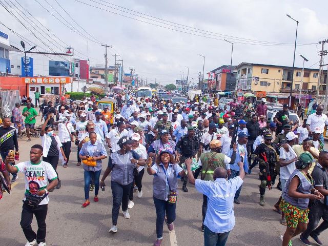 The PDP Deputy governorship candidate leads march in Alimosho