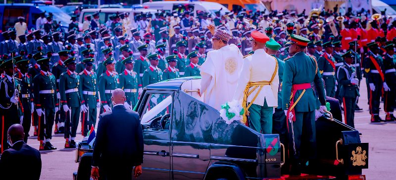 The president on a motorcade