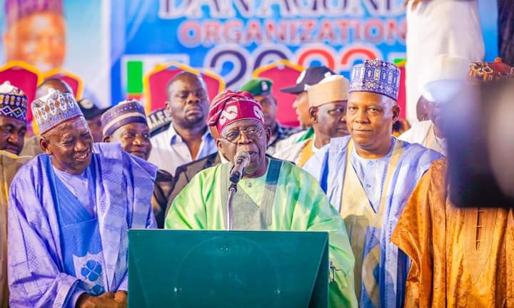 The presidential candidate of the All Progressives Congress, APC Asiwaju Bola Tinubu, his running mate Senator Kashim Shettima have met with top entertainers from Kannywood as well as all support groups of the party in Kano.