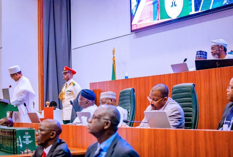 The president presenting the 2023 budget before the National Assembly