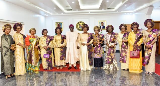 L-R: Wife of Cross River State Governor, Dr. (Mrs.) Linda Ayade; Wife of Delta State Governor, Dame Edith Okowa; Wife of Akwa Ibom State Governor, Dr. (Mrs.) Martha Udom Emmanuel; Wife of Osun State Governor, Mrs Kafayat Oyetola; First Lady of Lagos State, Dr Ibijoke Sanwo-Olu; Governor Babajide Sanwo-Olu; First Lady of Ekiti State, Erelu Bisi Fayemi; Wife of Bayelsa State Governor, Mrs Gloria Diri; Wife of Abia State Governor, Mrs Nkechi Ikpeazu; Enugu State Governor, Mrs Monica Ugwuanyi; Wife of Oyo State Governor, Engr. (Mrs.) Tamunuominini Makinde; and Wife of Ogun State Governor, Mrs Bamidele Abiodun, during a courtesy visit by members of the SGWF to the Governor at Lagos House, Alausa, Ikeja, on Tuesday