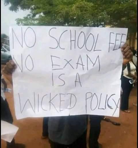 Students of Rivers State University protest policy of "no fees, no examination" which excluded them from ongoing exams of the institution
