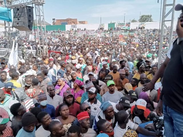 Huge crowd at APC Presidential flag-off
