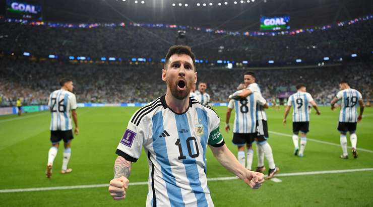 Defending champions Argentina reached the Copa America final after a 2-0 win over Canada in Tuesday’s semi-final in New Jersey.