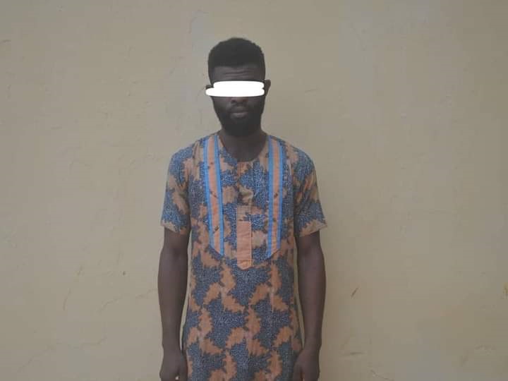 Police arrest Enugu native doctor Odoh Emmanuel for killing his client Onunze Benedict, while testing bullet proof charm he had done for him.