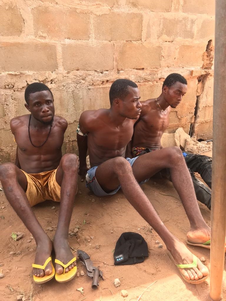 Edo State Police Command says its anti-robbery team of Ugbekun Police Division, Benin City, has arrested "three dare-devil armed robbers."