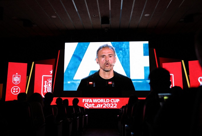 Soccer Football - FIFA World Cup Qatar 2022 - Spain Squad Announcement - La Ciudad del Futbol, Las Rozas de Madrid, Spain - November 11, 2022 General view as Spain coach Luis Enrique is seen on a big screen during the squad announcement REUTERS/Violeta Santos Moura