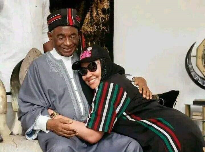 Natasha Akpoti-Uduaghan, the candidate of PDP for Kogi Central in 2023 election takes campaign to place of Ohinoyi of Ebiraland, Ado Ibrahim.