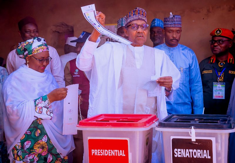 Buhari displays his ballot paper