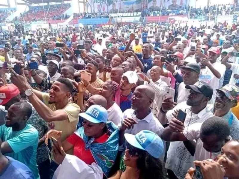 Large crowd at APC's rally in Port Harcourt, Rivers State.