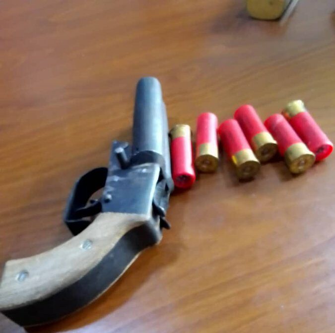 The pistol and the cartridges