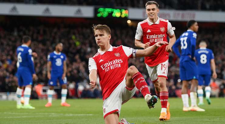 Arsenal thrash Chelsea at Emirates