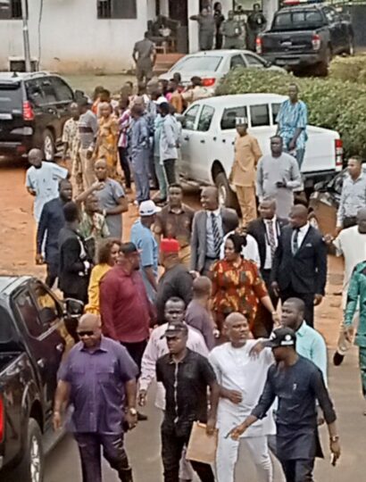 Speaker Uche Okafor, Deputy Governor, Dr Onyeka Ibezim stop attempt by DSS to arrest Anambra Assembly member-elect, Onyekachukwu Ike