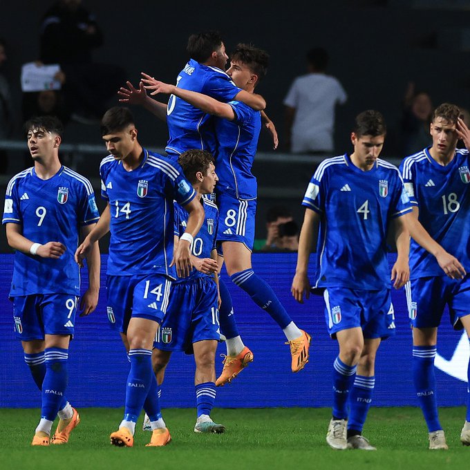 Italy v Korea Republic, Semi-finals